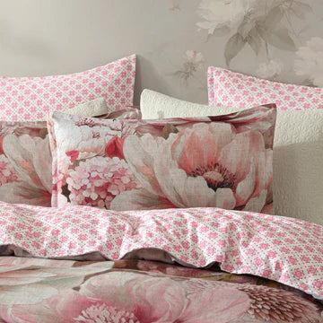 Oleander Quilt Cover Set