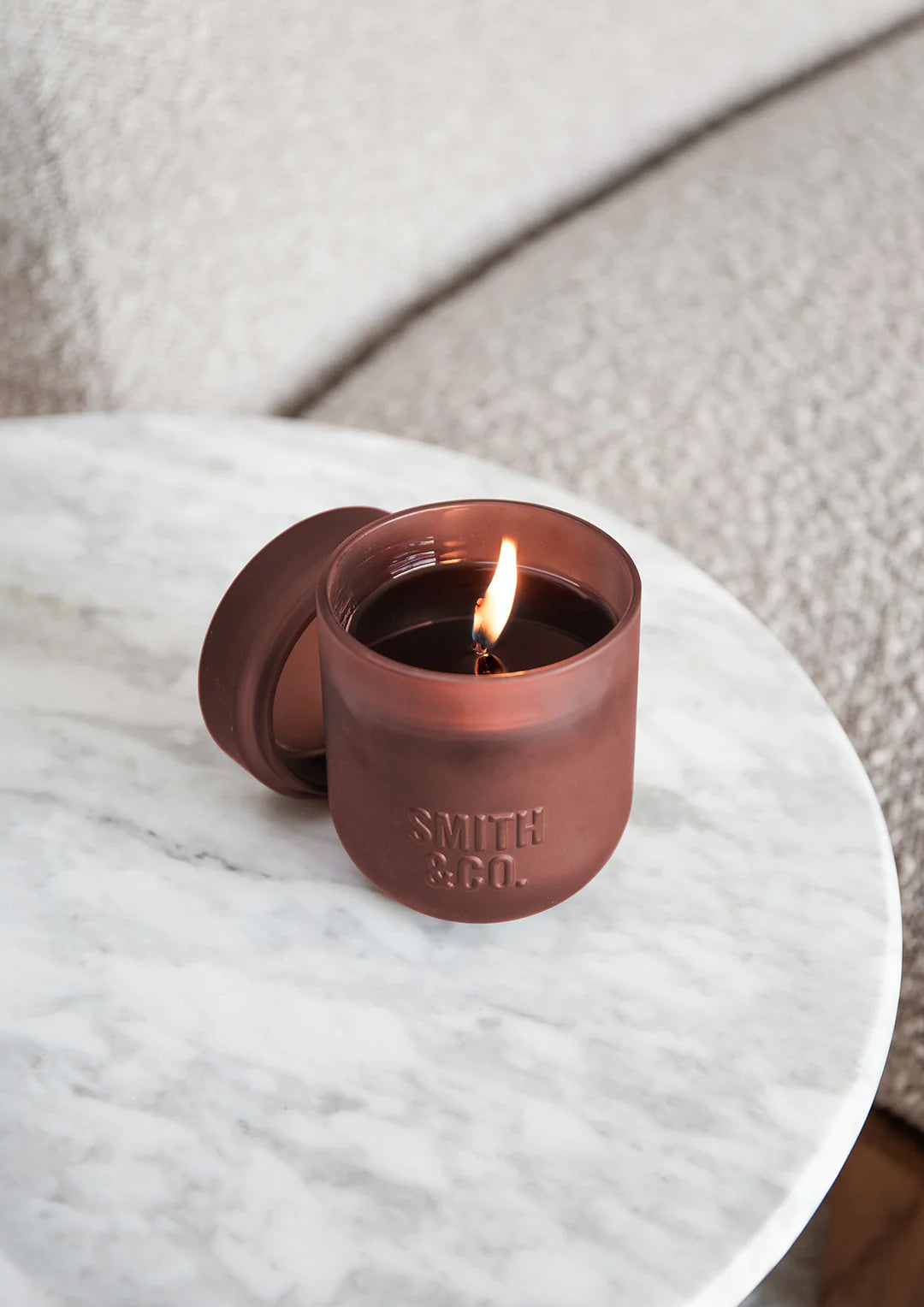 Smith & Co. Candle 250g - Black Oud & Saffron