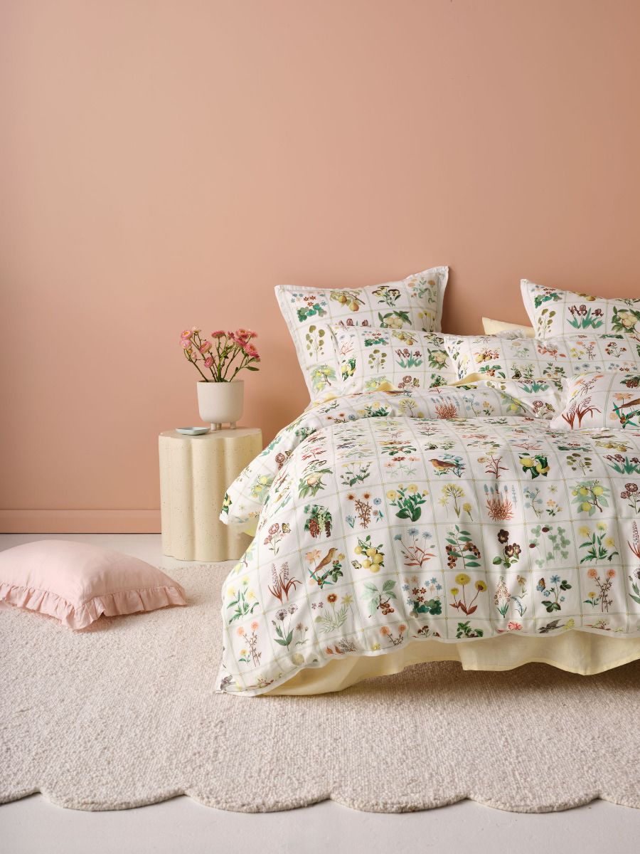 Garden Bed Quilt Cover Set Vanilla Double