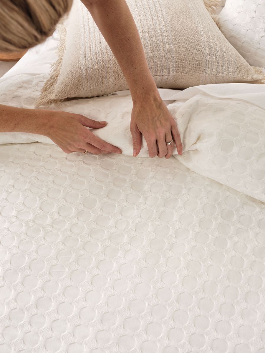Vista Quilt Cover Set White