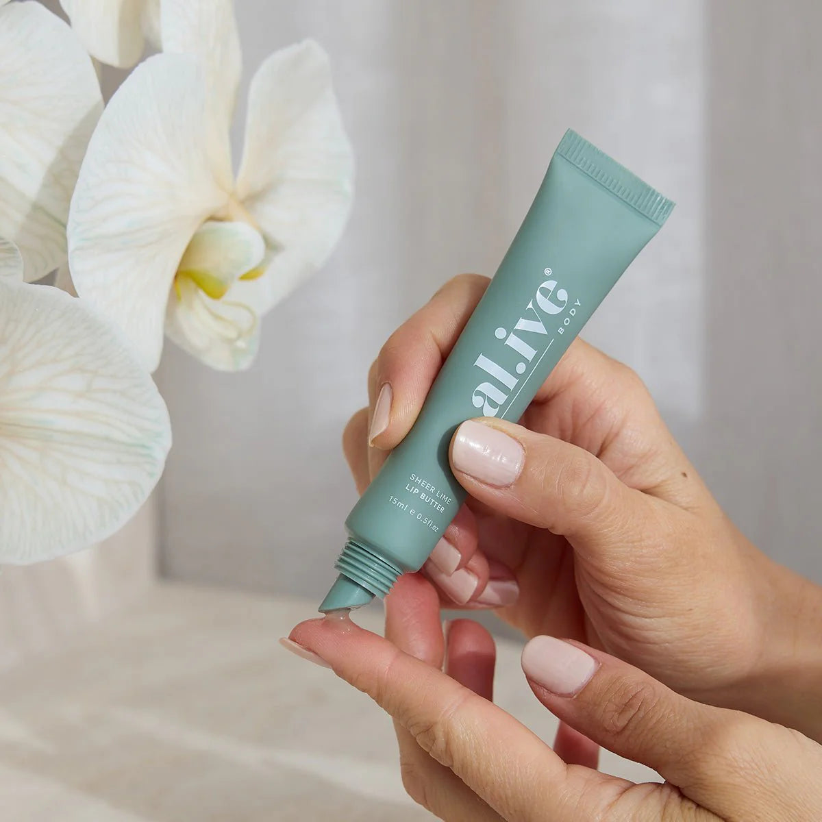 Al.ive Tinted lip butter Sheer Lime