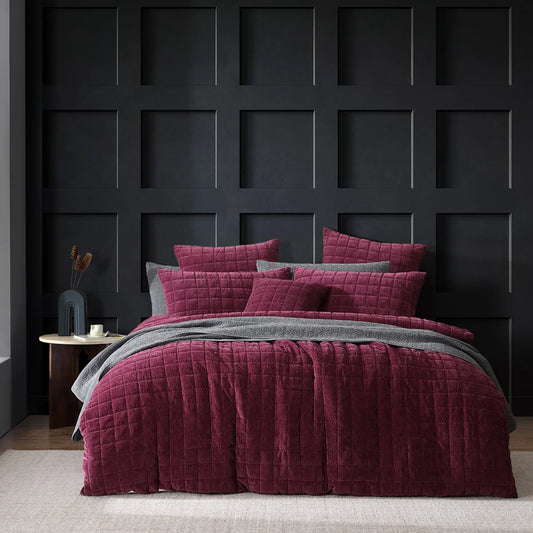 Apollo Plum Quilt Cover Set