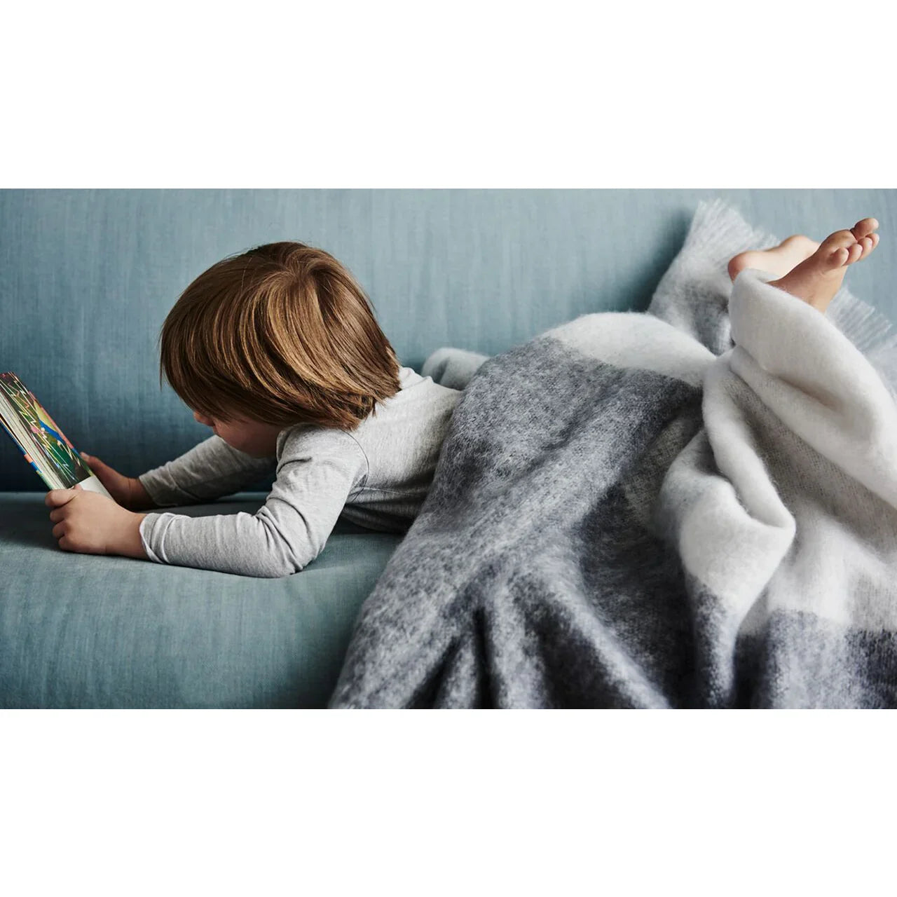 St Albans Mohair Throw Ghost