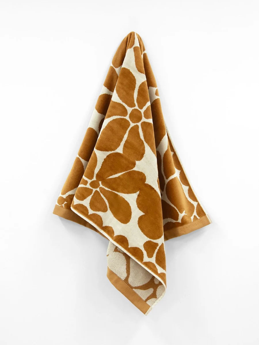 Palma Petal & Stripe Bath Towel Bronoze/Shell