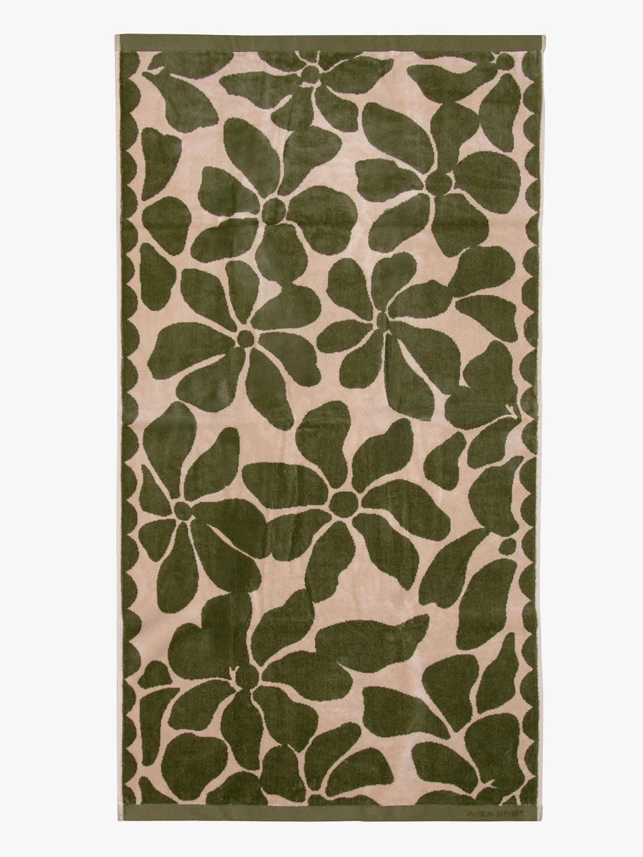 Palma Petal & Stripe Bath Towel Caper/Shell