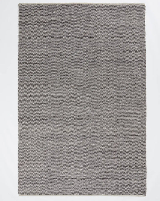 Matterhorn Rug | Tar