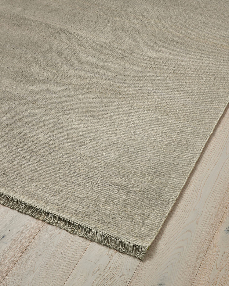 Emilio Rug | Oyster