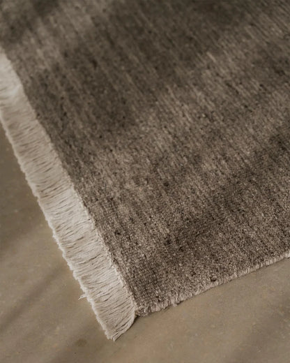 Anton Rug | Ash